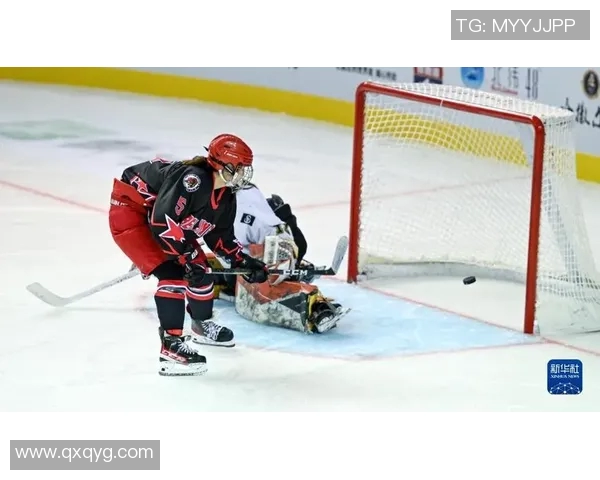 冰球选手射门效率提升的关键因素与训练方法探讨